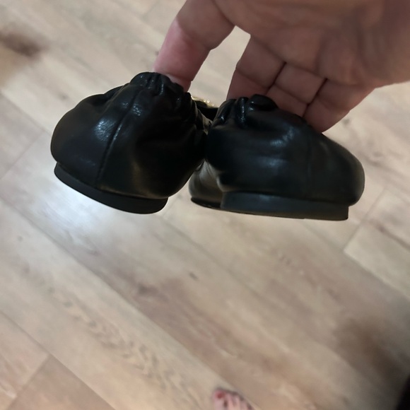 Tory Burch Matte Leather Flats with Gold Logo- Women's Size 8. Good condition - Picture 8 of 9